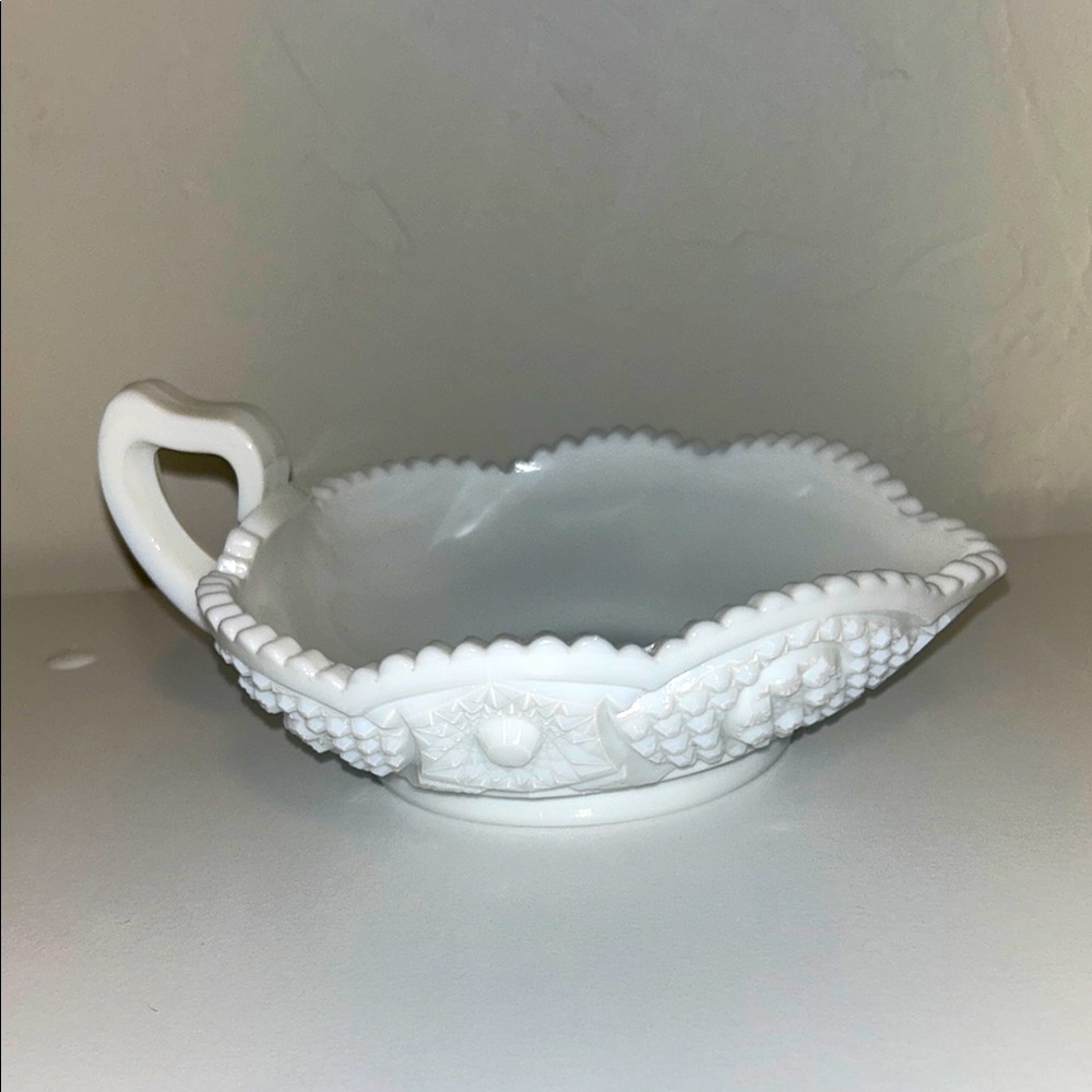 Kemple milk glass candy dish, gravy boat or trinket dish